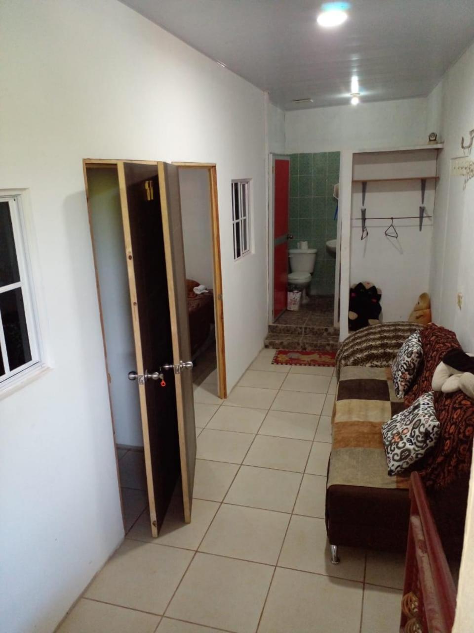 Hostal Santa Marta La Union Bagian luar foto
