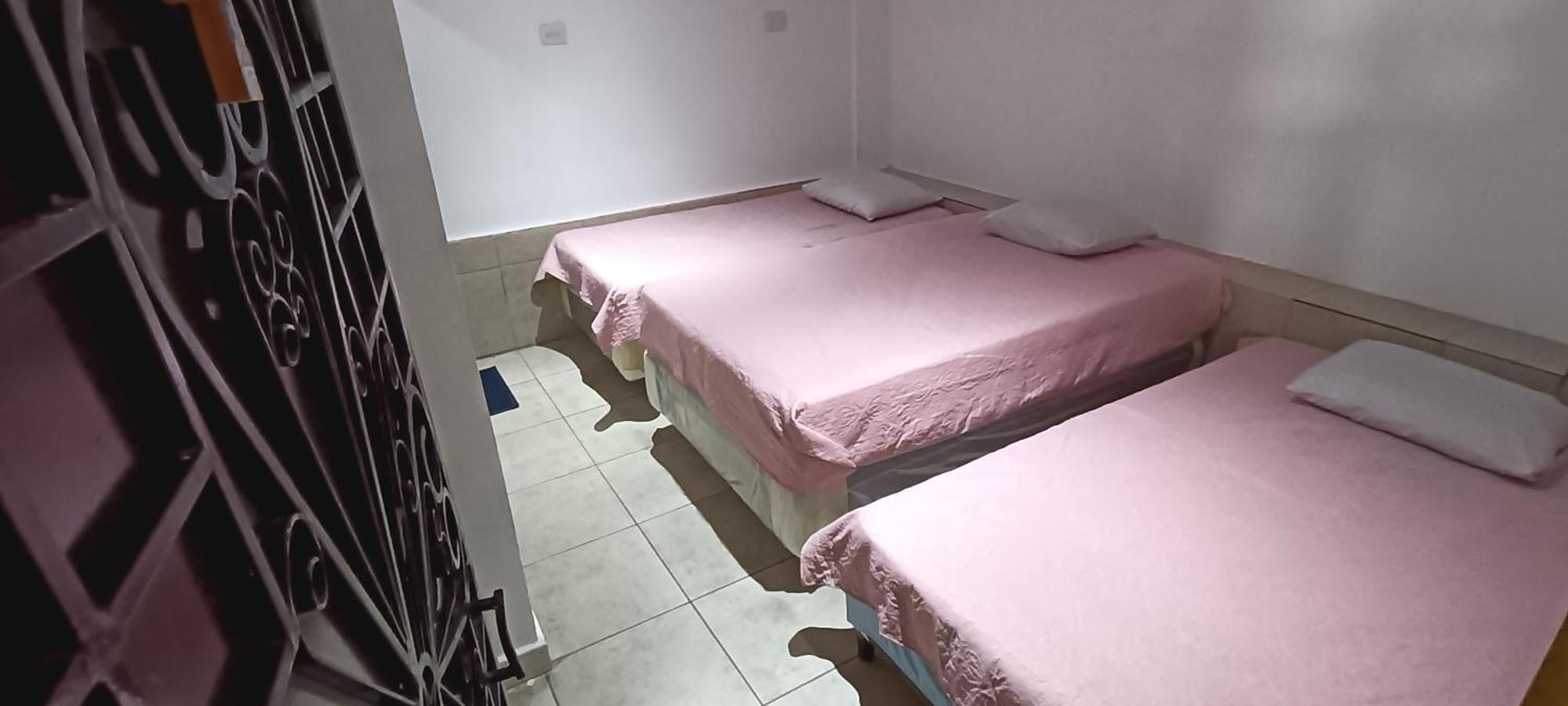 Hostal Santa Marta La Union Bagian luar foto